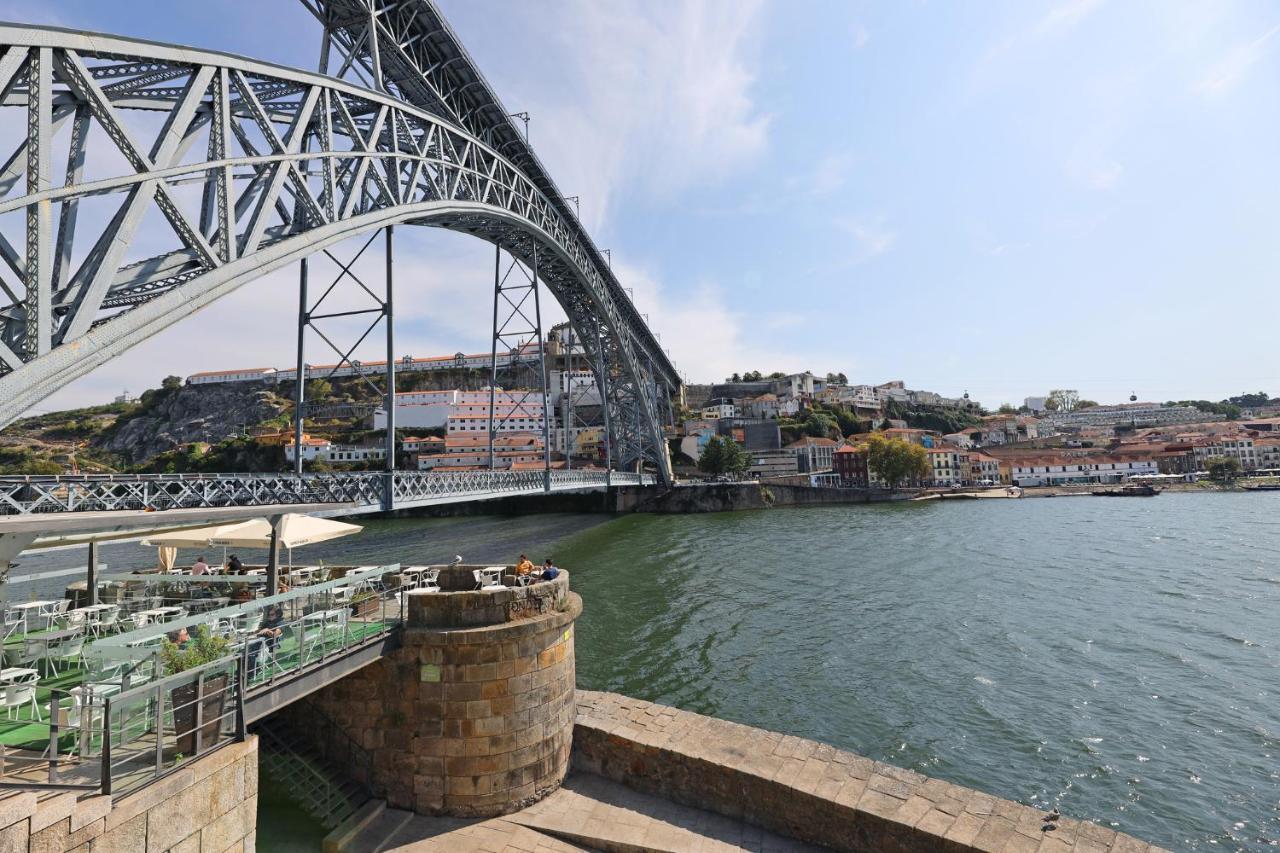Flh Almada Cozy Apartment With View Porto Exterior foto